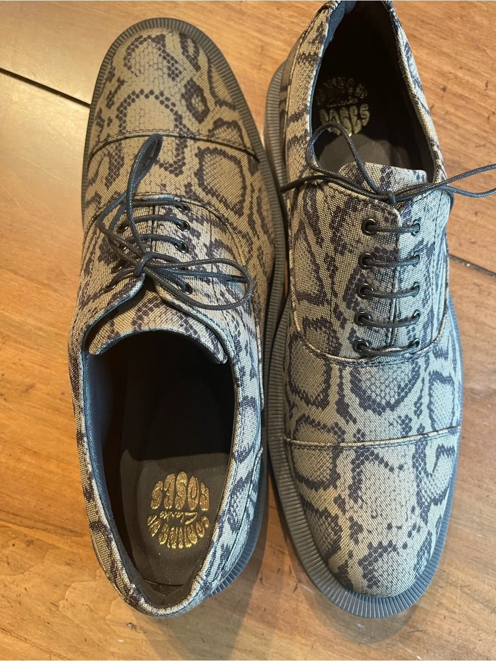 Clarks Men's Snake-Print Lace-Up Oxfords in Gray and Black